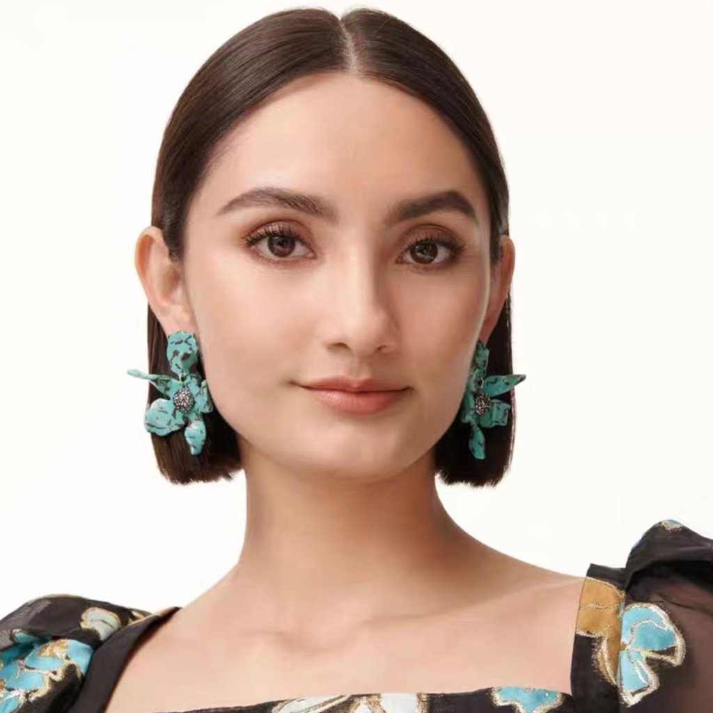 Lele Sadoughi Small Crystal Paper Lily Earrings Firm Price 70$